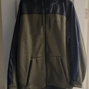 Under Armour Men's Green and Black Sweater